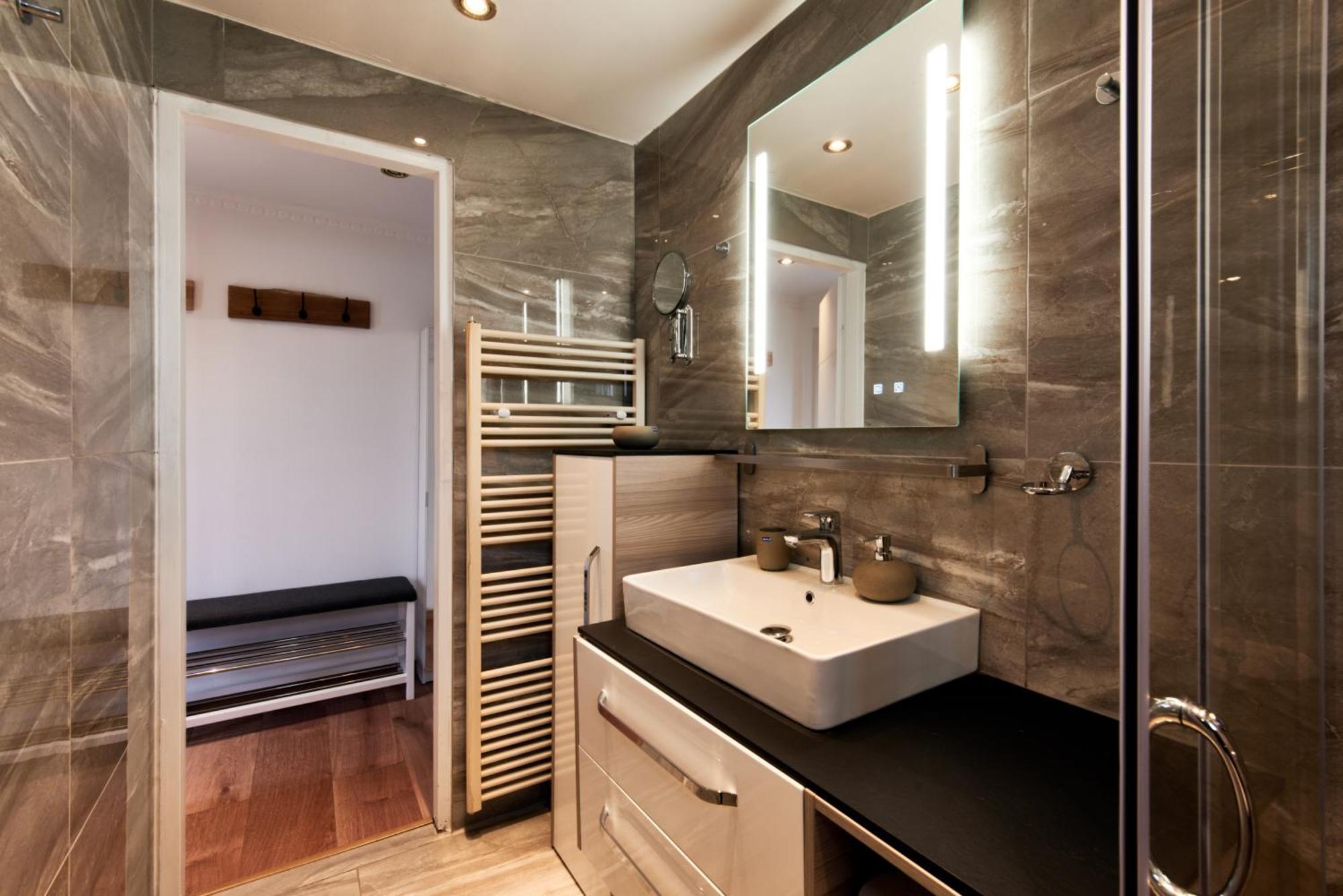 Luxurious In Prime Location Of W Swimming Pool Villa